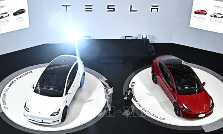 Tesla triệu hồi gần 363.000 xe điện do vấn đề với công nghệ hỗ trợ người lái