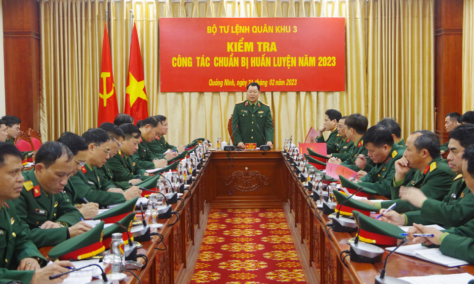 Quân khu 3 kiểm tra công tác chuẩn bị huấn luyện tại Bộ CHQS tỉnh Quảng Ninh