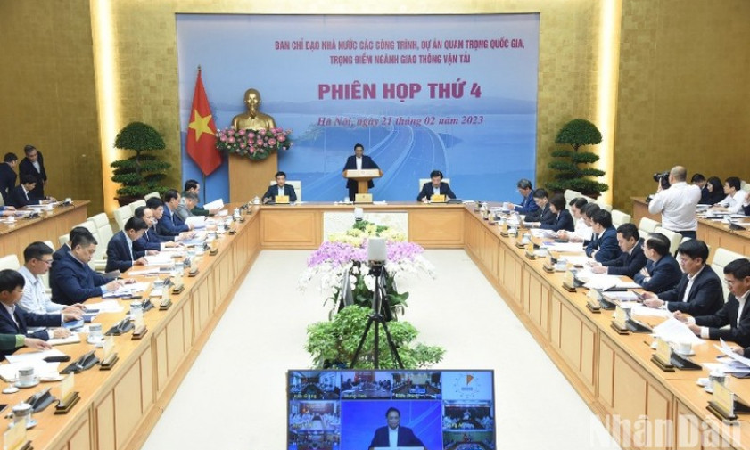 Đẩy nhanh tiến độ các công trình trọng điểm ngành giao thông vận tải