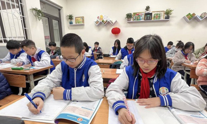 Cử tri kiến nghị giữ ổn định mức học phí năm học 2022-2023