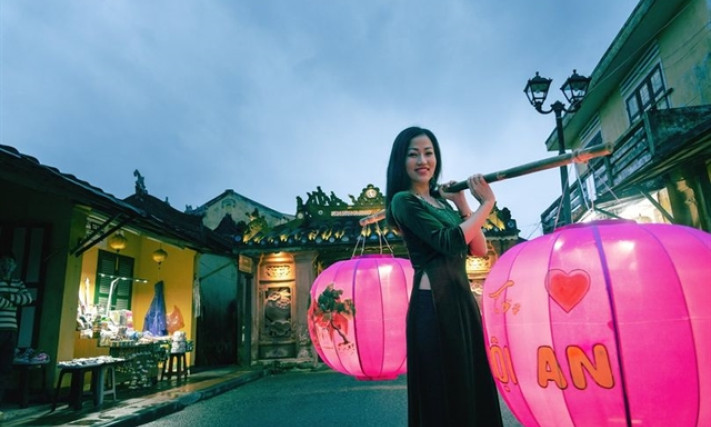 Ancient town’s mid-autumn festival named intangible heritage 