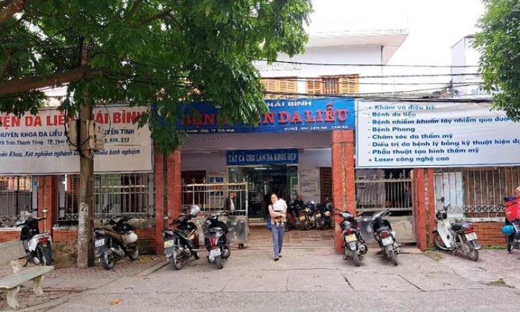 Đưa thuốc từ ngoài vào bán cho bệnh nhân, Giám đốc Bệnh viện Da liễu Thái Bình bị khởi tố