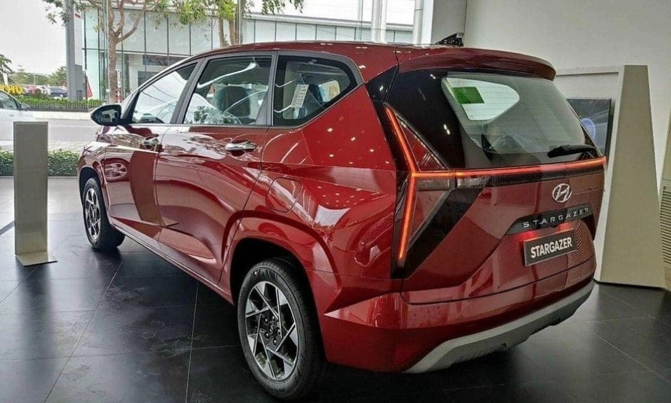 Siêu phẩm MPV của Hyundai giảm giá kỷ lục, rẻ hơn Mitsubishi Xpander số sàn tới 60 triệu đồng