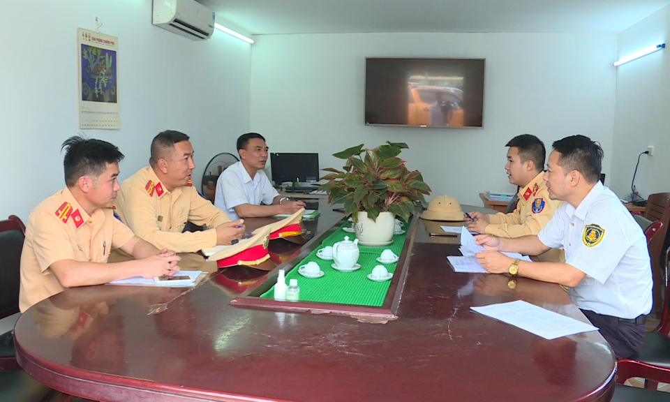 Đảm bảo an toàn giao thông đường thuỷ ở Vân Đồn