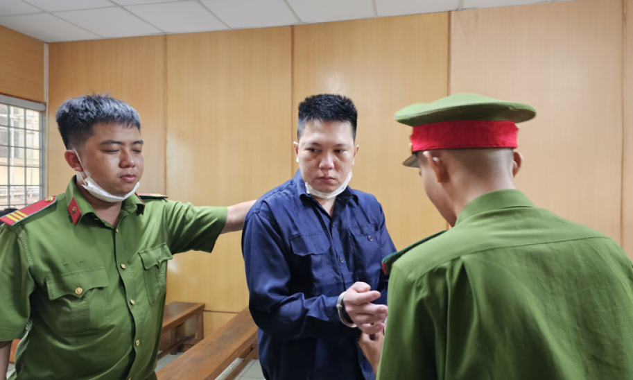 Nhân viên đâm chết chủ quán lãnh án tù chung thân