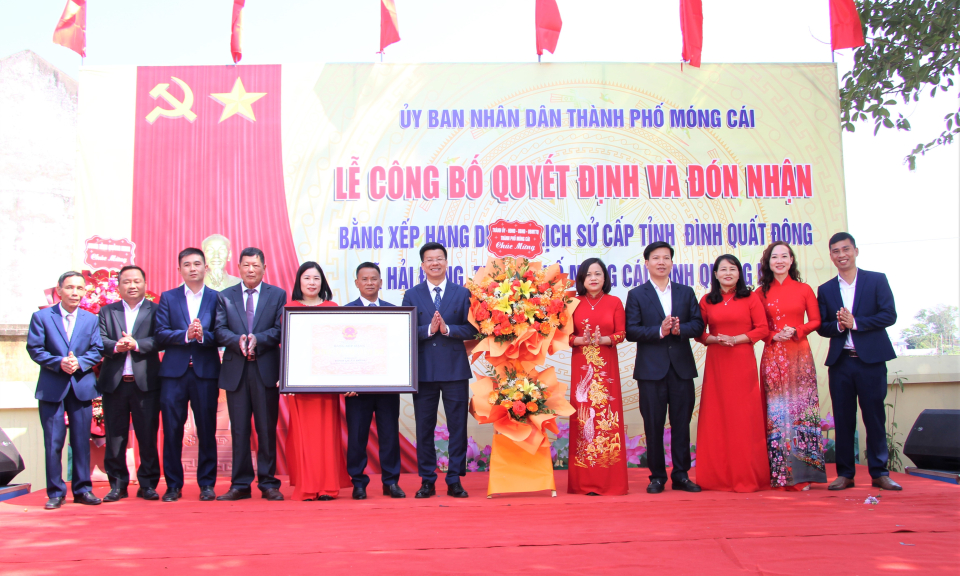 Lễ công bố Quyết định và đón nhận Bằng xếp hạng Di tích lịch sử cấp tỉnh đình Quất Đông