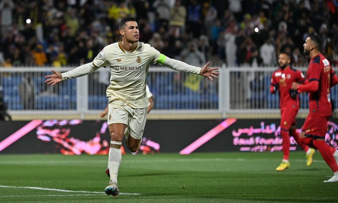 Ronaldo lập hat-trick cho Al Nassr