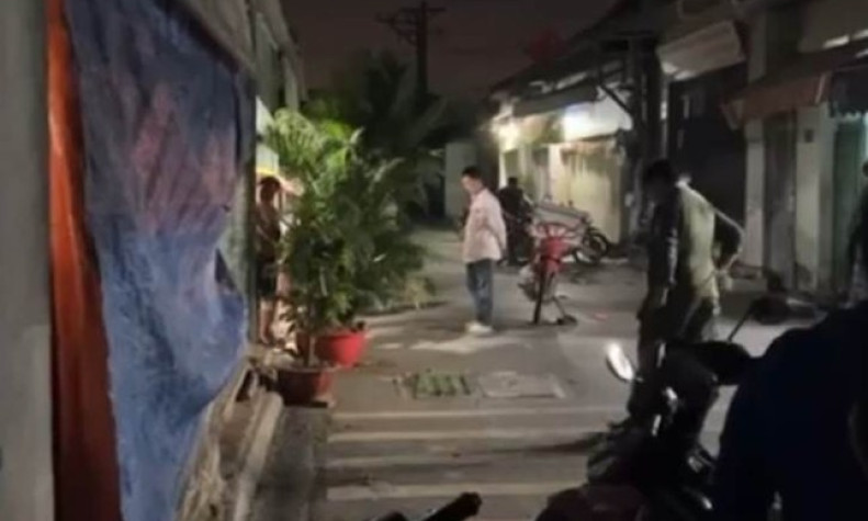 Cô gái tử vong vì bị kẻ thủ ác chặn đường, tạt axit trong đêm