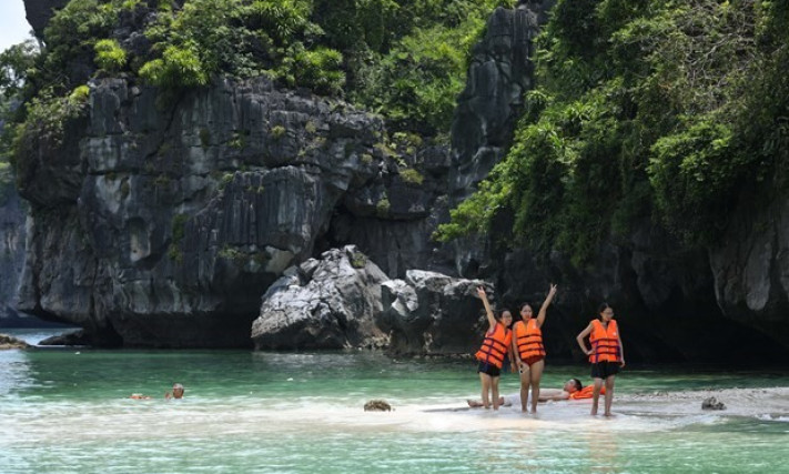 Hai Phong works towards target of luring 7.5 million visitors in 2023