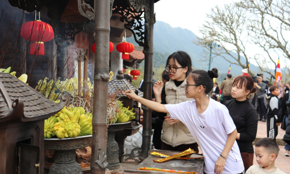 Spiritual tourism sites attracted plenty of tourists last weekend