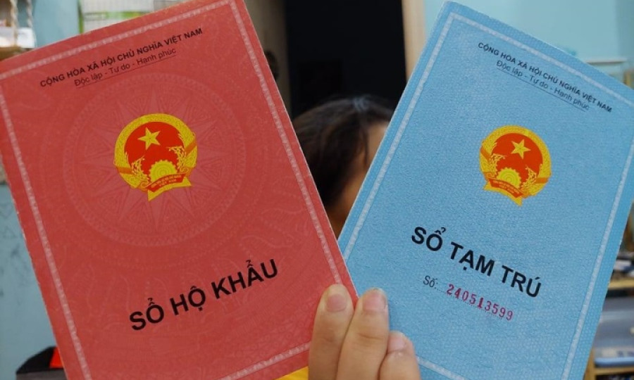 Thủ tướng yêu cầu không bắt người dân trình thủ tục hộ khẩu, cư trú