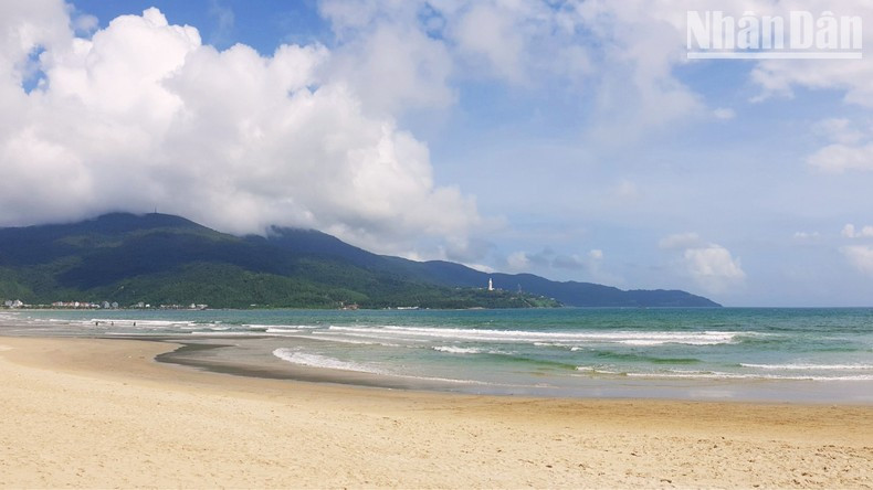 Mỹ Khê trong tốp 10 bãi biển đẹp nhất châu Á 2023 của Tripadvisor - Báo  Quảng Ninh điện tử