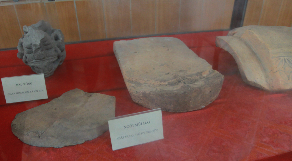 Những hiện vật gốm có niên đại thế kỷ 13, 14 được tìm thấy ở Yên Tử.