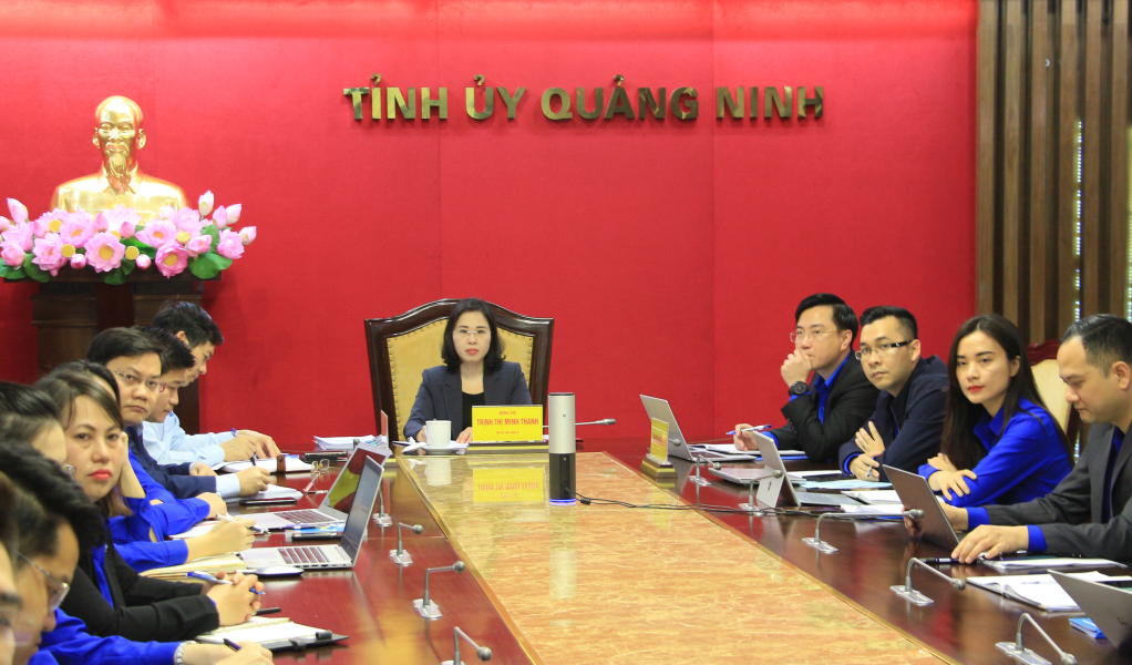 Đồng chí Trịnh Thị Minh Thanh, Phó Bí thư Tỉnh ủy và các đại biểu dự Hội nghị tại điểm cầu Quảng Ninh