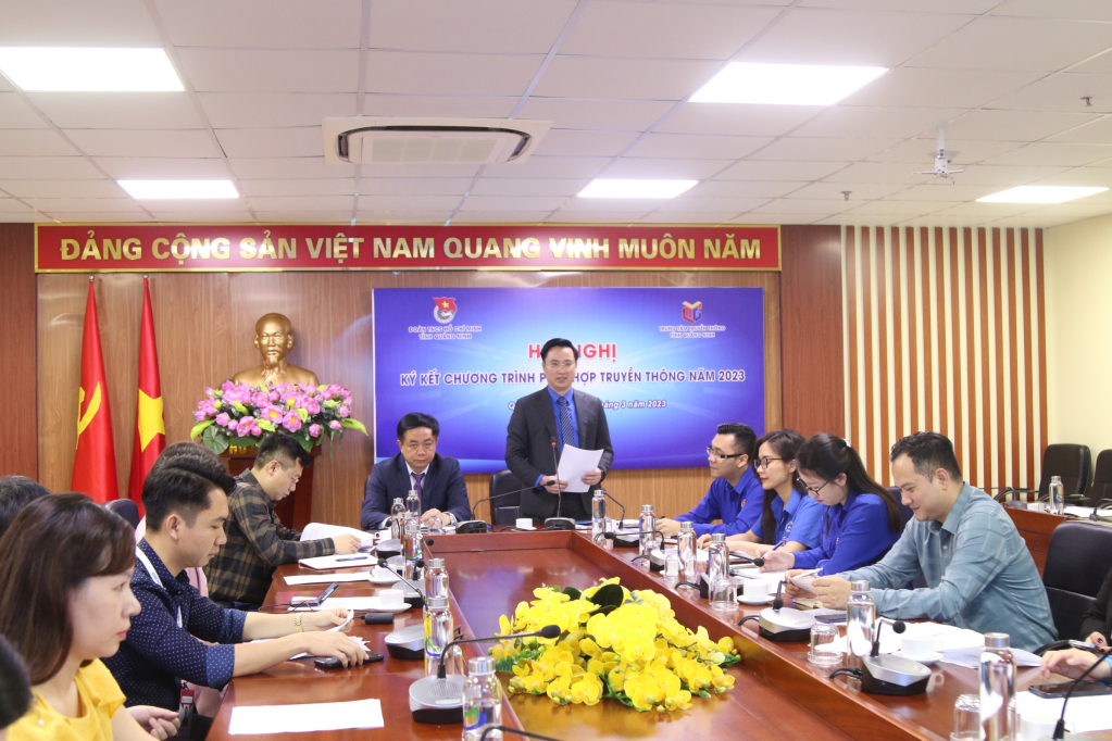 Đồng chí Hoàng Văn Hải, Bí thư Tỉnh đoàn Quảng Ninh phát biểu tại hội nghị