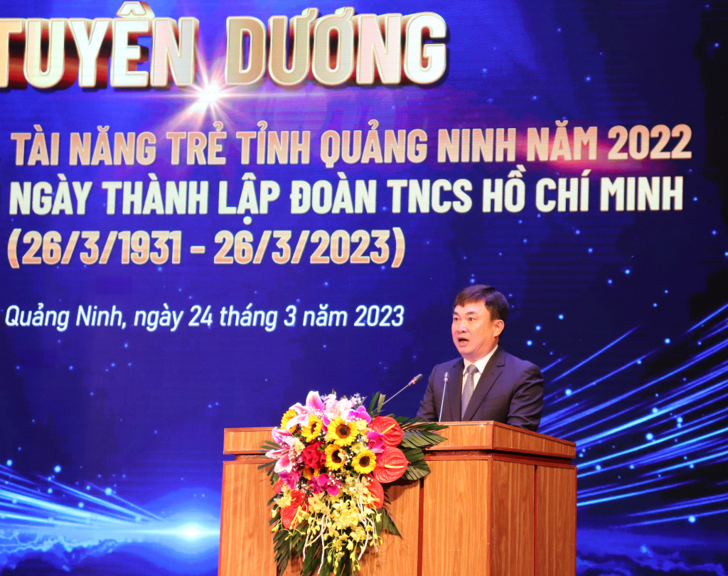 Đồng chí Ngô Hoàng Ngân, Phó Bí thư Thường trực Tỉnh ủy Quảng Ninh phát biểu tại buổi lễ.