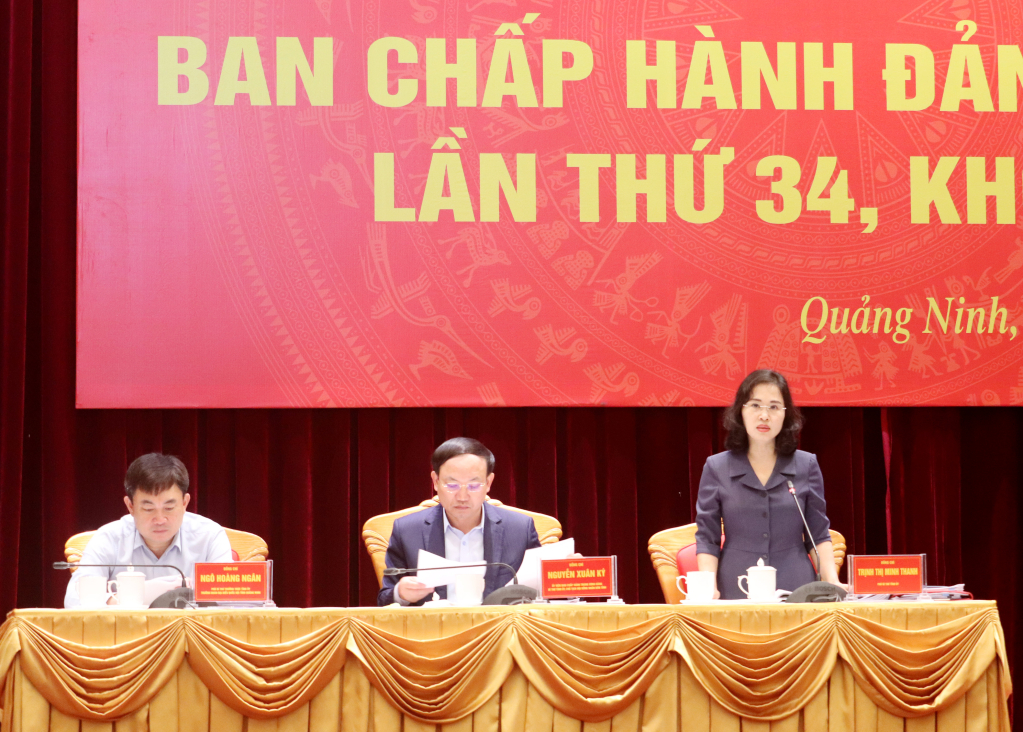 Đồng chí Trịnh Thị Minh Thanh, Phó Bí thư Tỉnh ủy điều hành phiên thảo luận tại hội nghị.