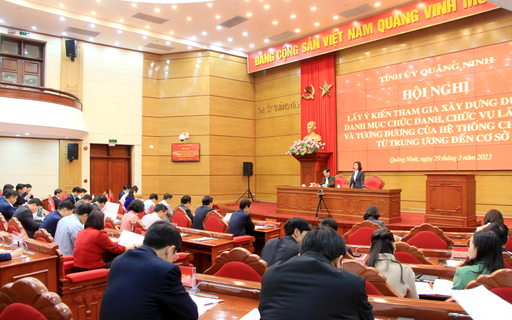 Đồng chí Trịnh Thị Minh Thanh, Phó Bí thư Tỉnh ủy, phát biểu tại hội nghị.