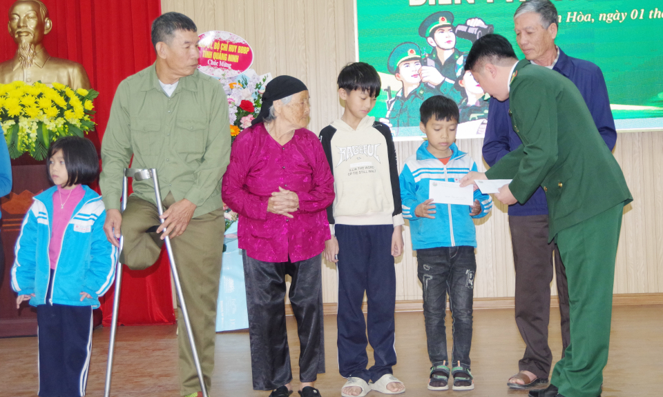 Ngày hội Biên phòng toàn dân tại xã Liên Hoà 