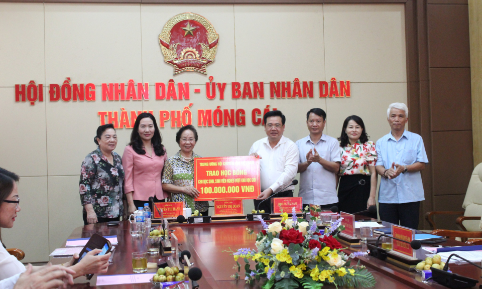 Khuyến học, khuyến tài tỉnh Quảng Ninh: Bước phát triển vượt bậc