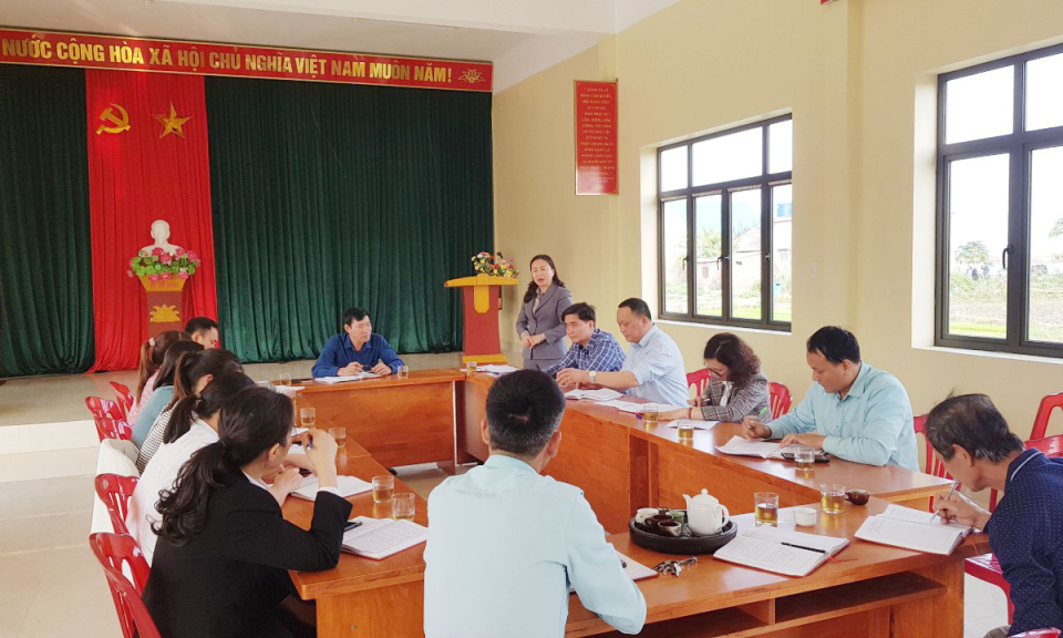 Phó Chủ tịch Thường trực HĐND tỉnh dự sinh hoạt chi bộ tại huyện Tiên Yên