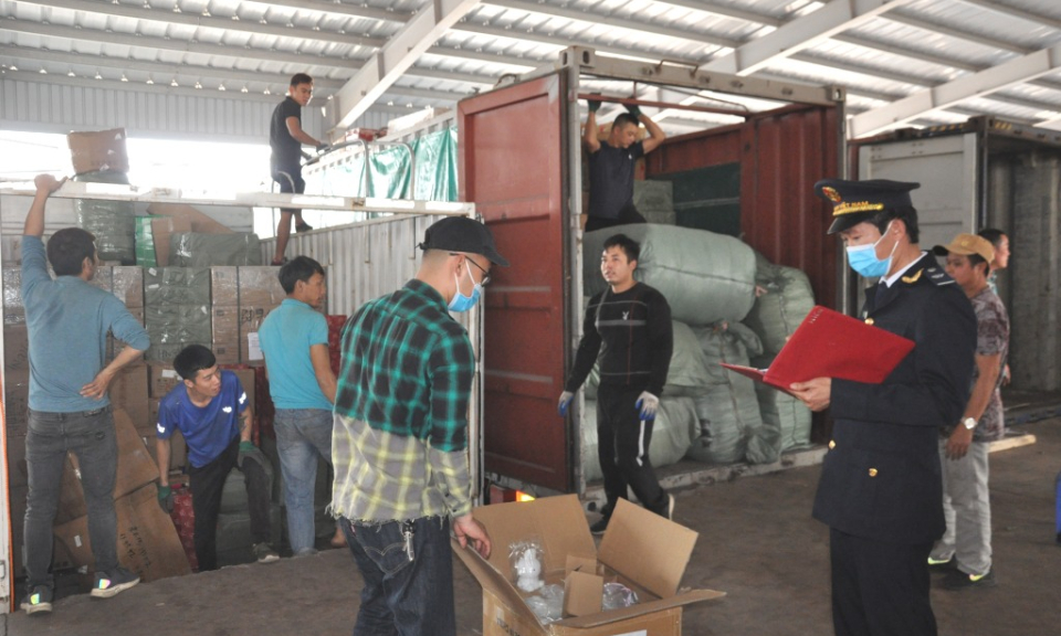 Ngăn chặn dịch bệnh nguy hiểm trên gia súc, gia cầm