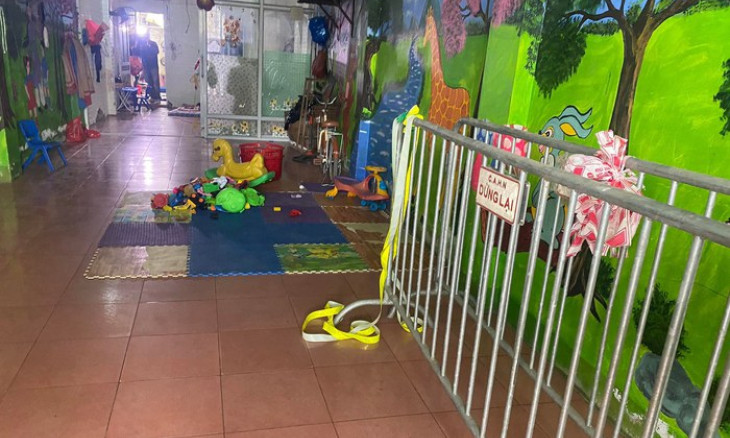 Khởi tố 2 nữ trông trẻ bạo hành khiến bé trai 17 tháng tuổi tử vong