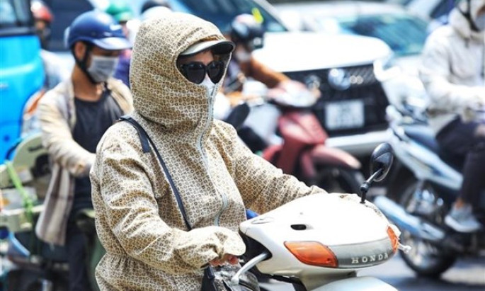 Đông Bắc Bộ không mưa, sáng sớm có sương mù, trưa chiều giảm mây trời nắng