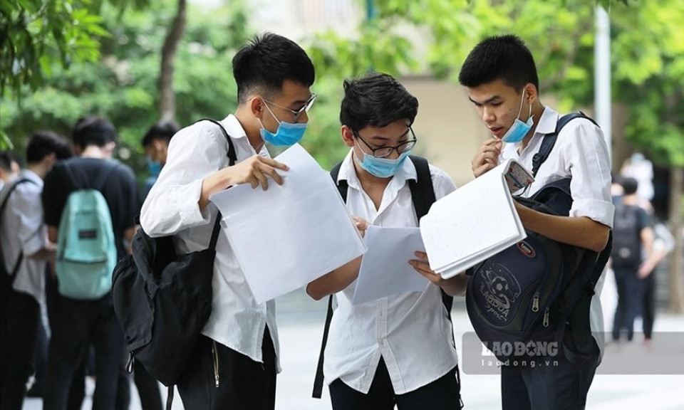 Bộ GDĐT lý giải việc áp dụng cách tính điểm ưu tiên đại học năm 2023