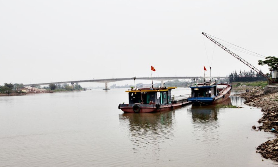Mẹ trầm cảm dìm 2 con gái nhỏ xuống sông đến tử vong