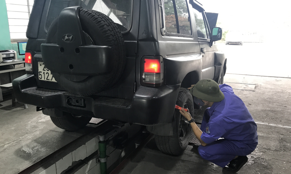 Siết chặt công tác đăng kiểm