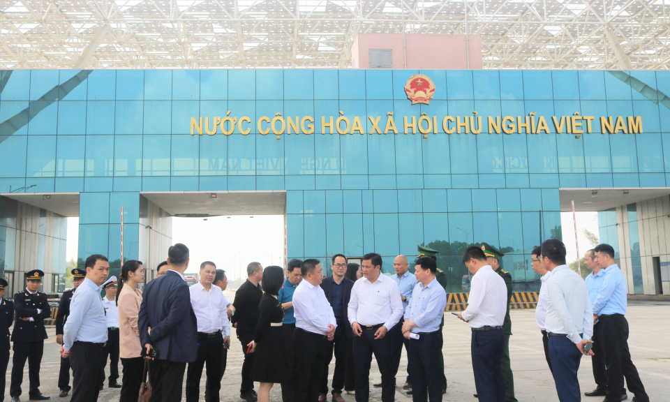 Đoàn Đại biểu TP Đông Hưng (Trung Quốc) khảo sát, làm việc tại TP Móng Cái