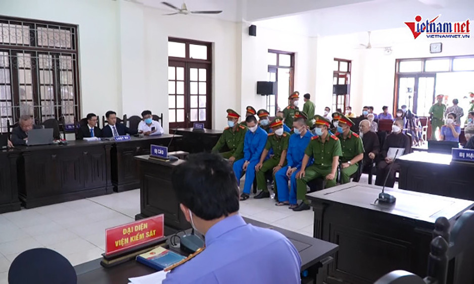 Một luật sư vụ ‘Tịnh thất Bồng Lai’ bị điều tra về phát ngôn trên YouTube