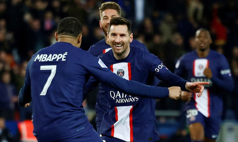 Messi ra điều kiện ít ai ngờ để ở lại PSG