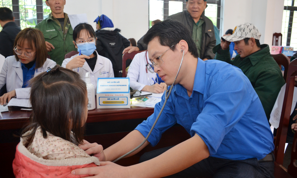 Màu áo trắng tình nguyện