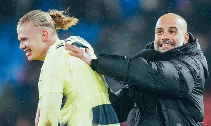 Haaland giúp Man City áp sát Arsenal