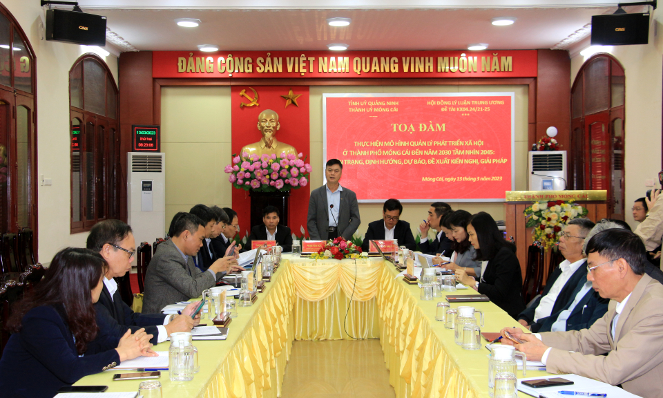 Tọa đàm mô hình quản lý, phát triển xã hội ở Móng Cái