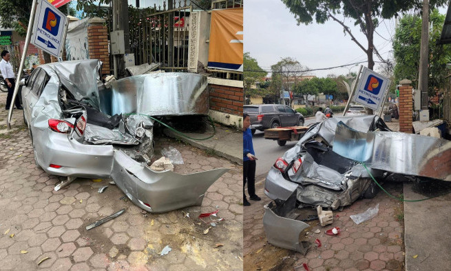 Cuộn thép hàng chục tấn rơi từ xe container nghiền nát ô tô con ở Hà Nội
