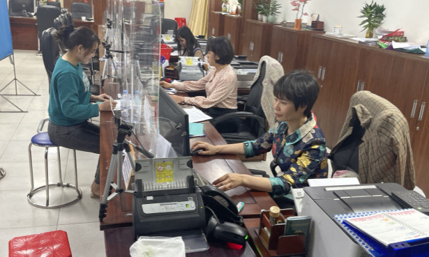 43 giấy phép lái xe giả có thời gian cấp bằng từ... 20 năm trước