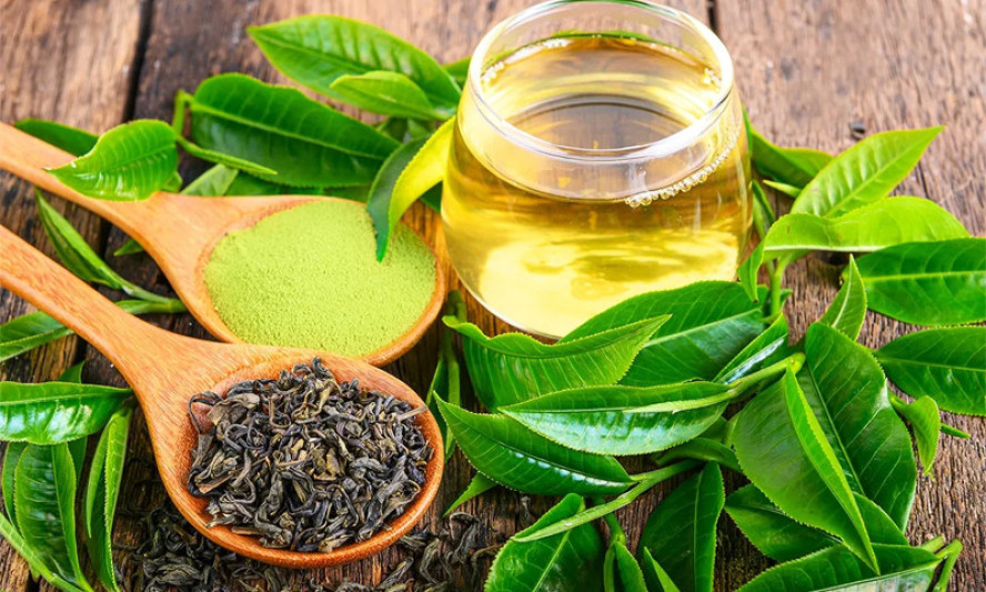 Những người không nên uống trà xanh