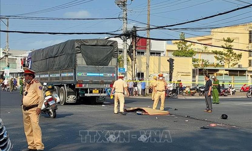 Tai nạn giao thông nghiêm trọng làm hai người tử vong tại chỗ