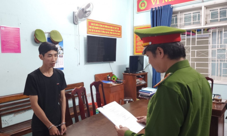 "Người dơi” chuyên đột nhập gắp mồi sa lưới