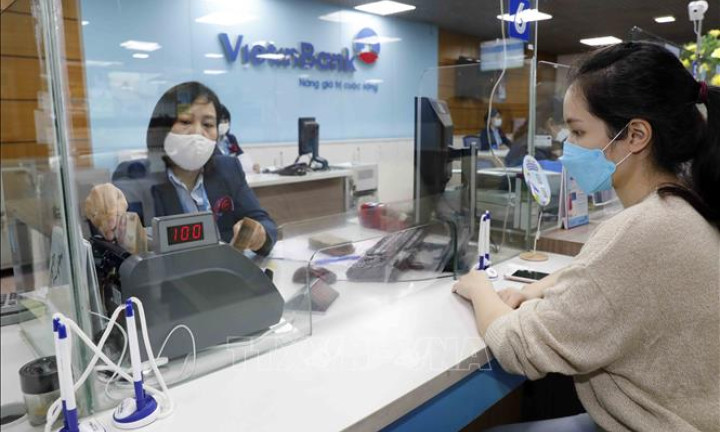 Lãi suất cho vay dần hạ nhiệt theo lãi suất điều hành