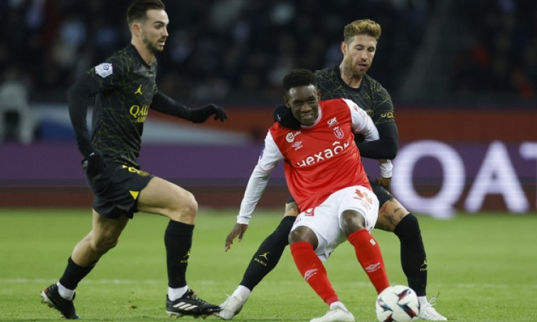 Arsenal chốt giá 'điên rồ' bán Folarin Balogun