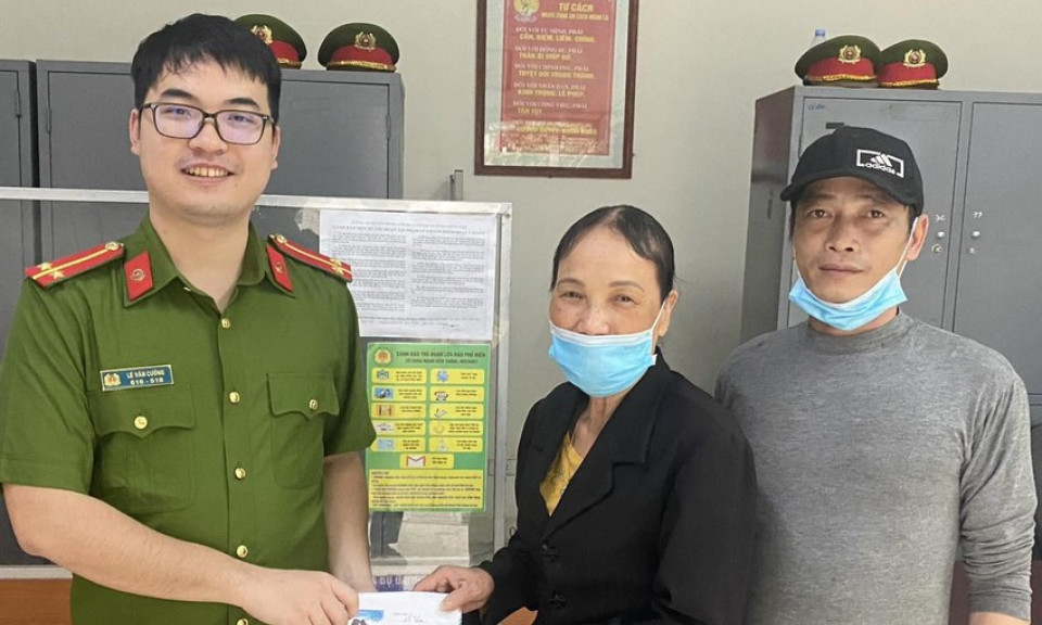 Suýt mất 25 triệu đồng sau tin nhắn yêu cầu chuyển khoản để nhận quà từ nước ngoài