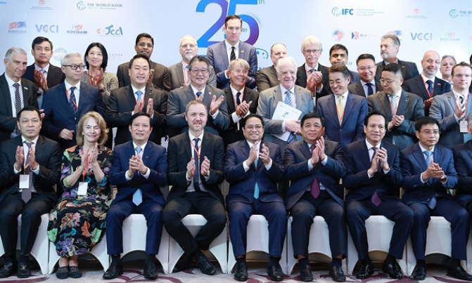 Việt Nam vows to faciliate businesses towards green growth, says PM