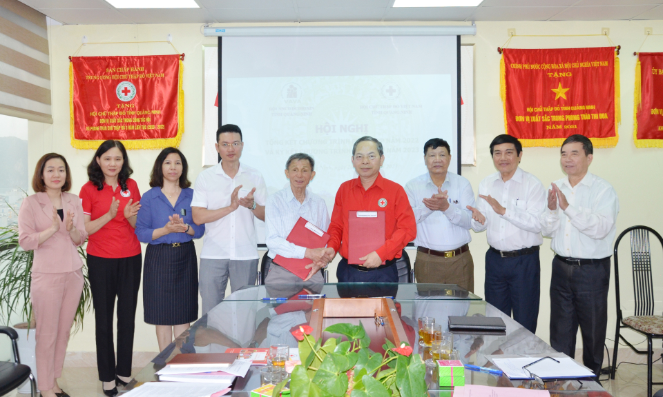 Hội Chữ thập đỏ tỉnh và Hội Nạn nhân chất độc da cam/dioxin tỉnh: Ký kết chương trình phối hợp năm 2023