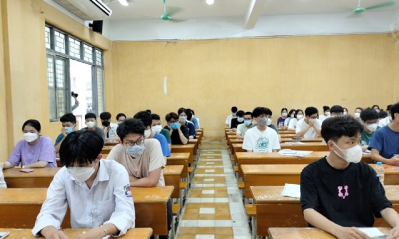 Thi tốt nghiệp THPT năm 2025: Lịch sử trở thành môn thi bắt buộc