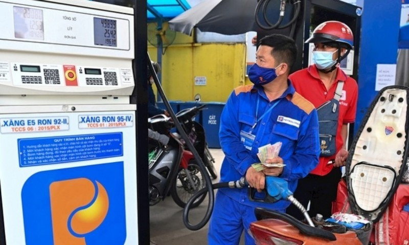Giá xăng sẽ quay đầu giảm mạnh vào chiều nay