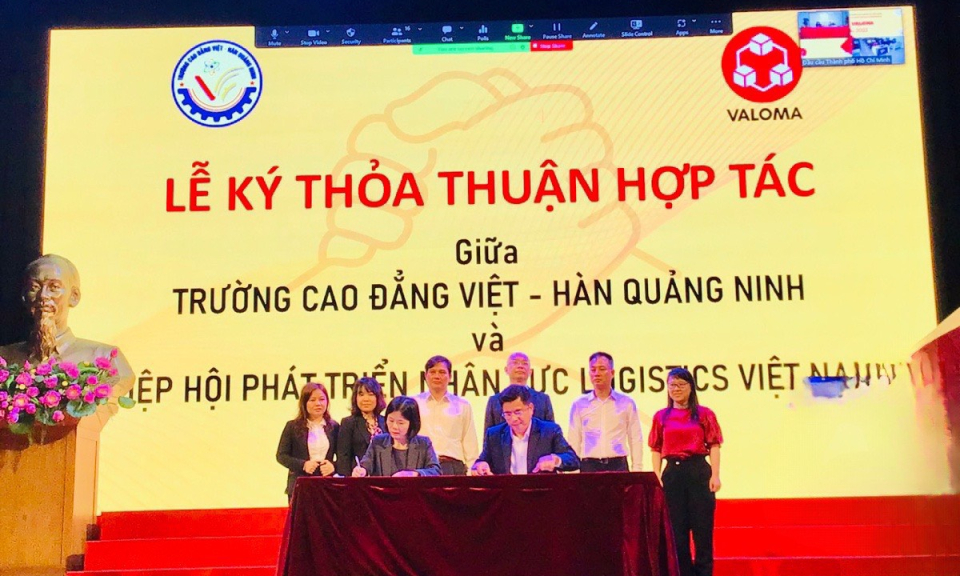 Ký kết hợp tác phát triển nhân lực logistics